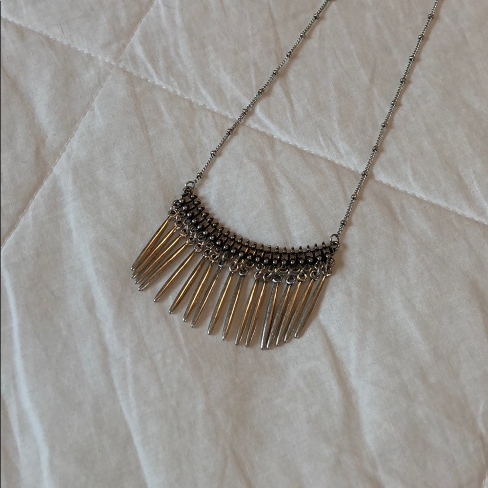 Silver metal fringe necklace